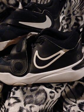 Nike Kids Black and White Sneakers